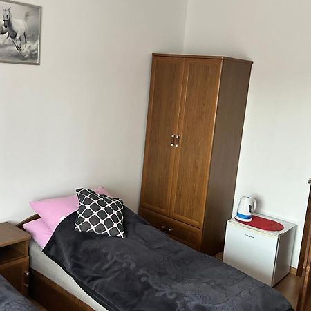 Gospodarstwo Agroturystyczne Bustrycki Poronin Exteriör bild